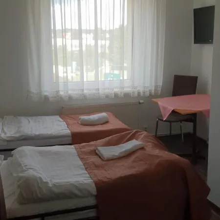 Restauracja I Pod Sikorka Bed & Breakfast Kobior